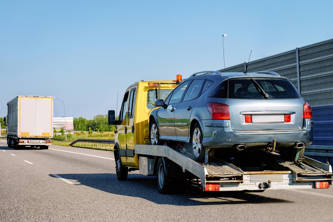 How to Choose Best & Suitable Towing Chains to Tow Disabled Vehicle