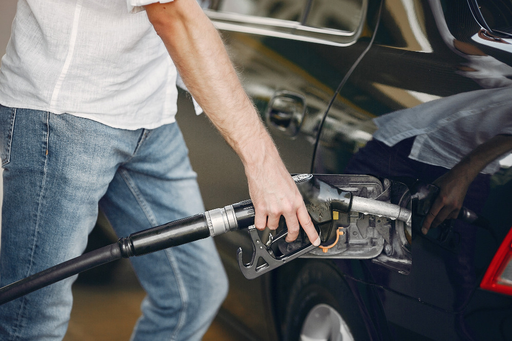 You are currently viewing 8 Common Reasons Why Drivers Run Out of Gas