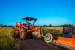 Read more about the article Heavy-Duty Towing Solutions for Agricultural Equipment in St. Louis